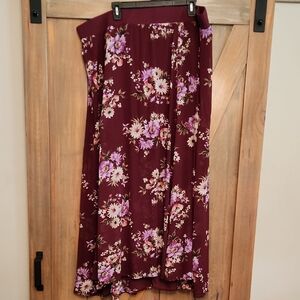 Torrid Size 4 Chiffon Floral Burgundy Maxi Skirt